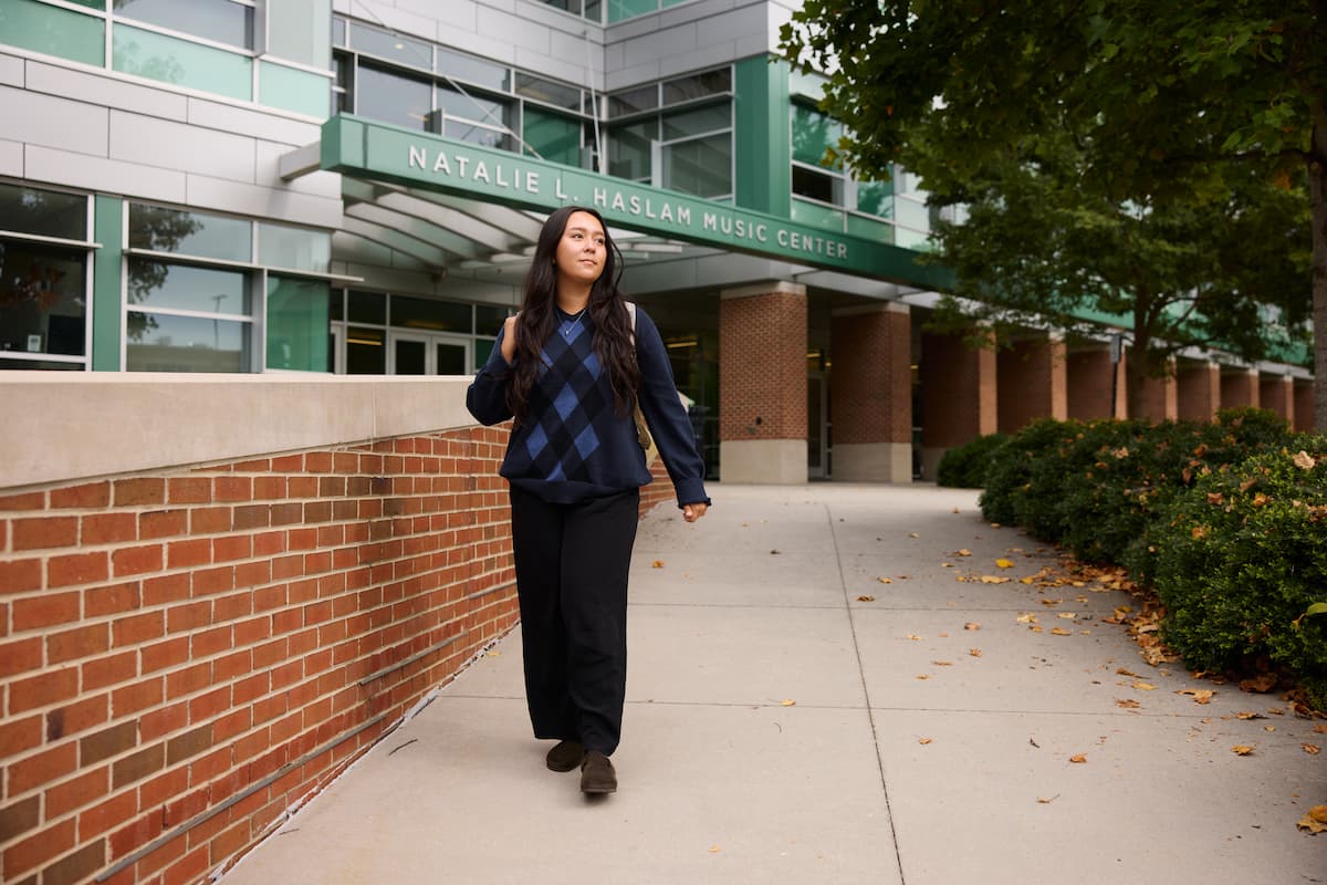 240910ArchrivalUT_04751 (1)